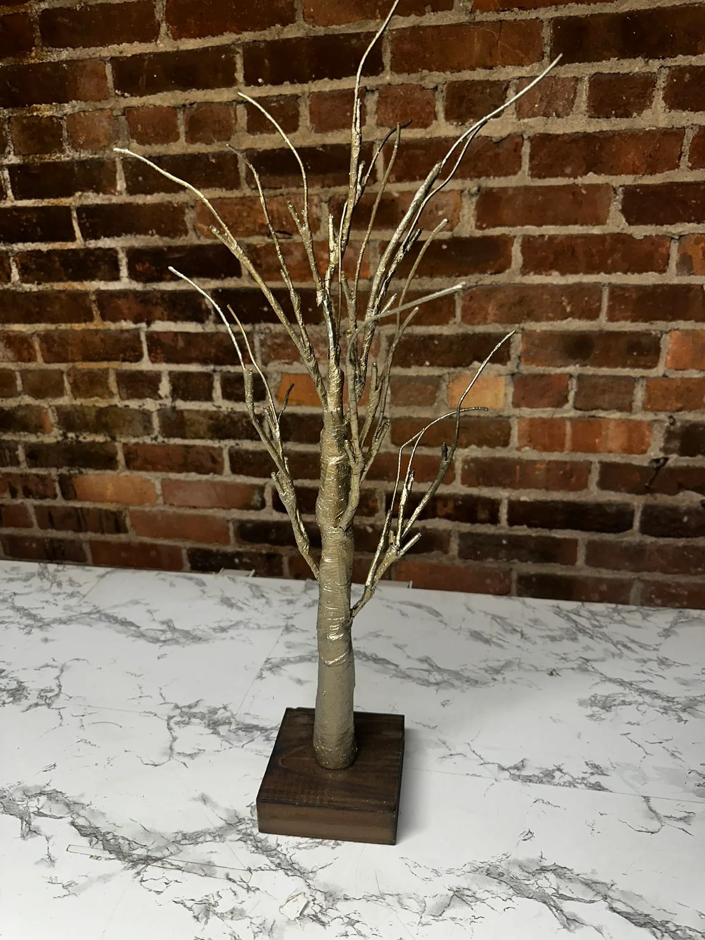 Led Gold Tree Light thumbnail