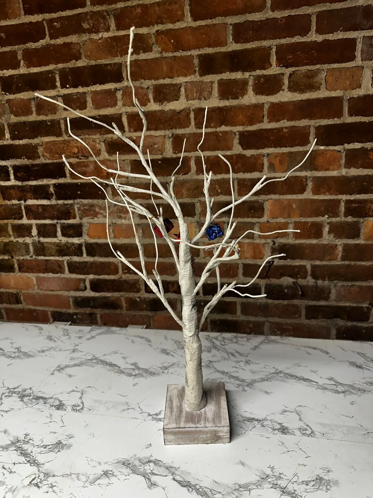 Light Up Led Tree thumbnail