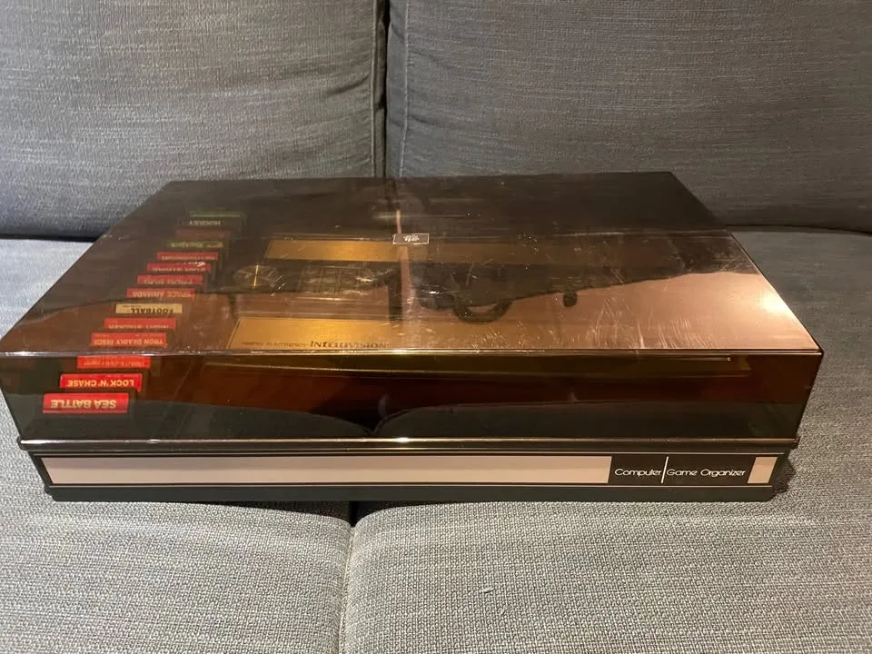Intellivision Console (1979) 16 Games Custom Case Tested image indicator(2)