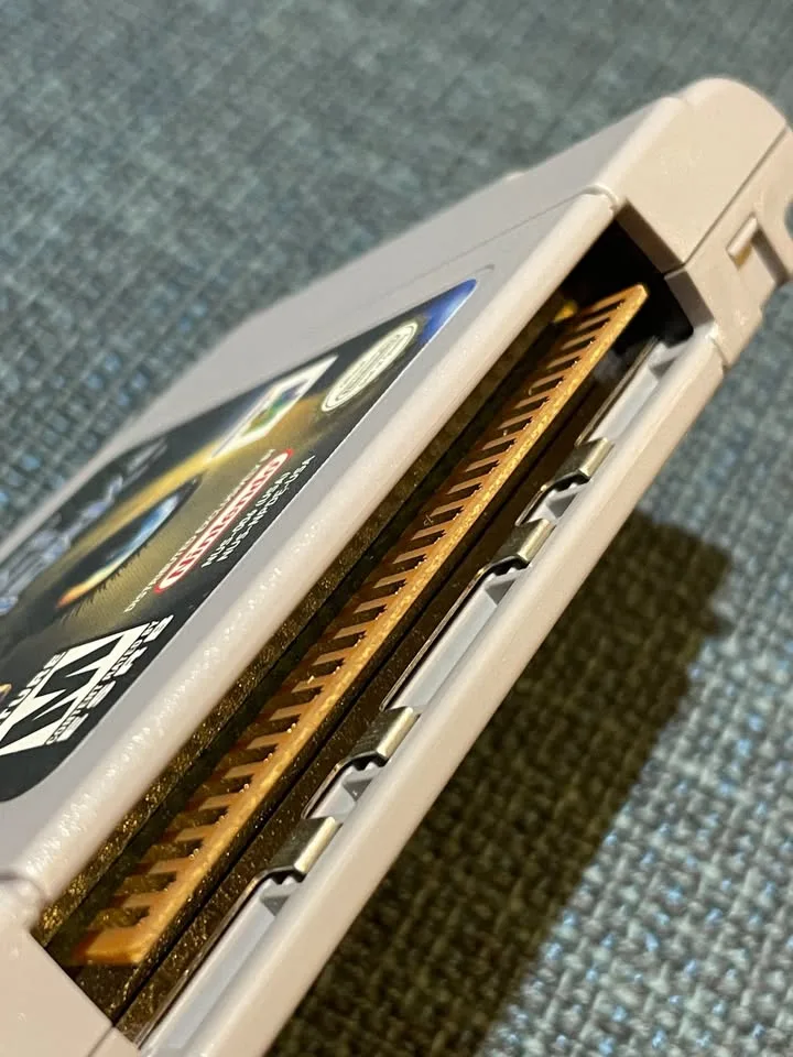 N64 Perfect Dark, CIB in Near-Perfect Condition image indicator(6)