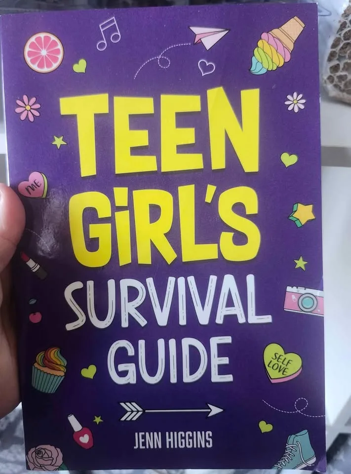 The Hobbit and The Lord of the Rings image indicator(8)