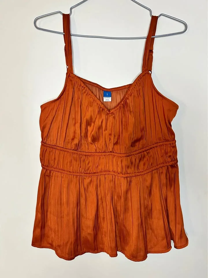 Old navy orange top thumbnail
