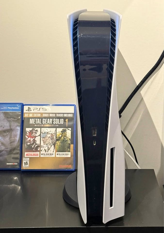 PlayStation 5 Console (Disc Version)