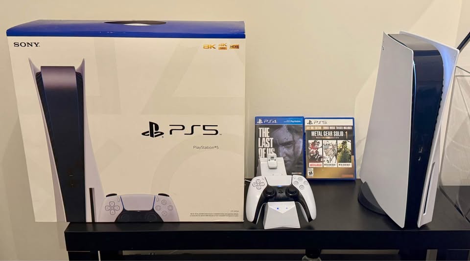 PlayStation 5 Console (Disc Version) - photo 2