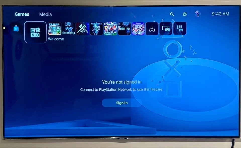 PlayStation 5 Console (Disc Version) image indicator(4)