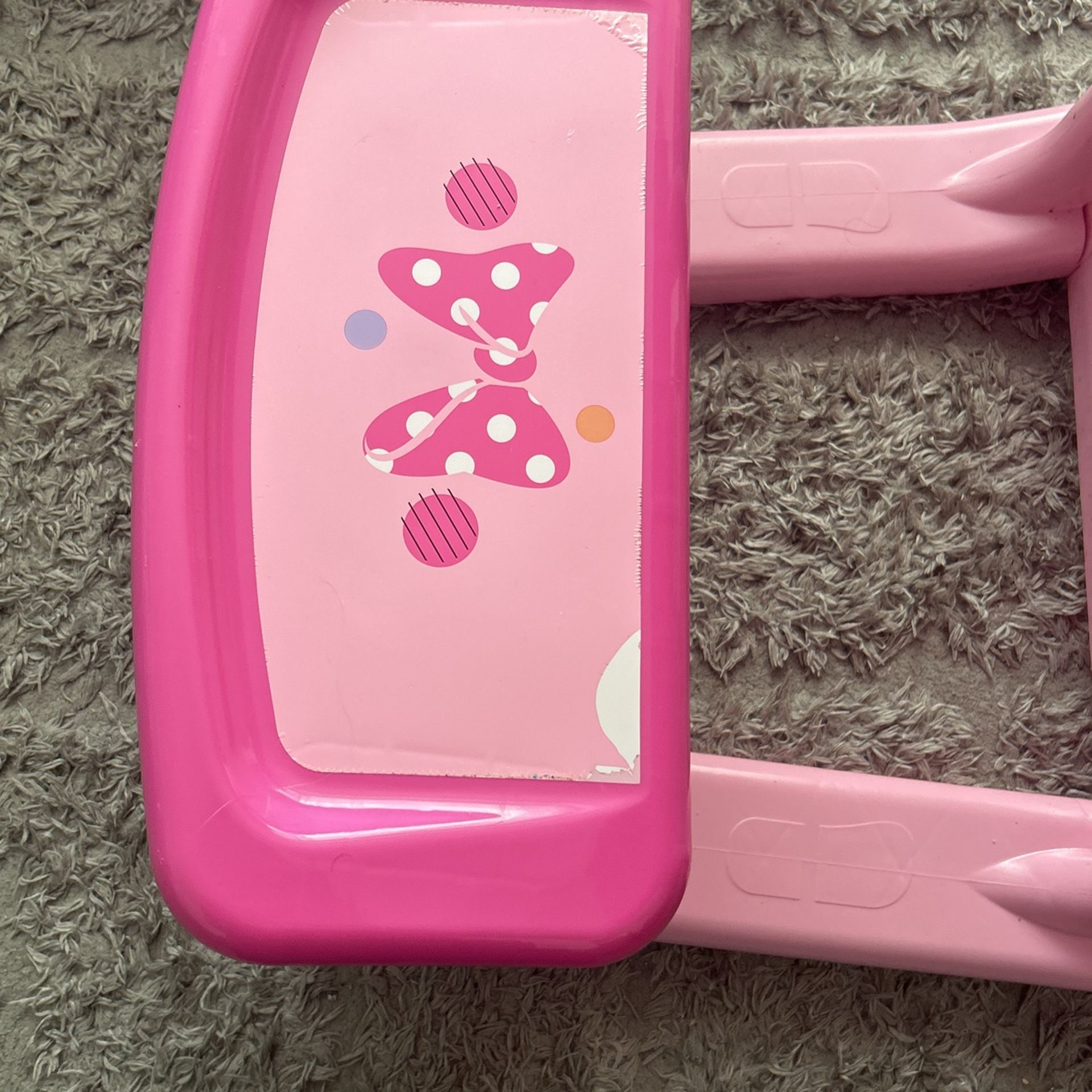 Minnie Mouse Play Desk - photo 4