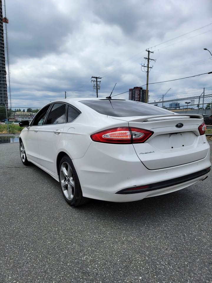 2015 Ford Fusion - photo 4