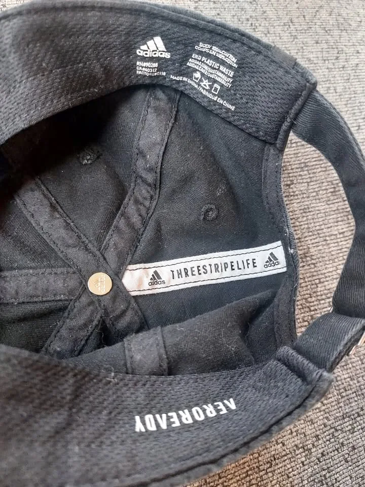 Women’s Hats image indicator(9)