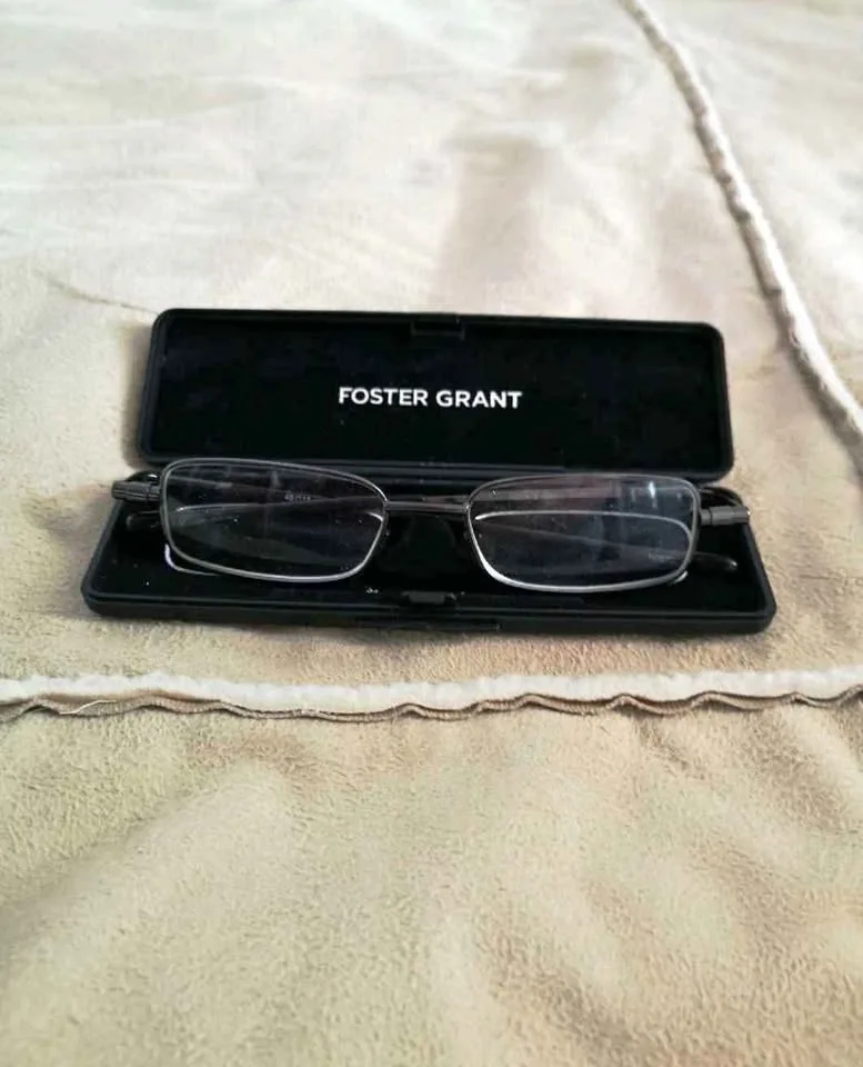 New +275 Unisex Foster Grant reading glasses thumbnail