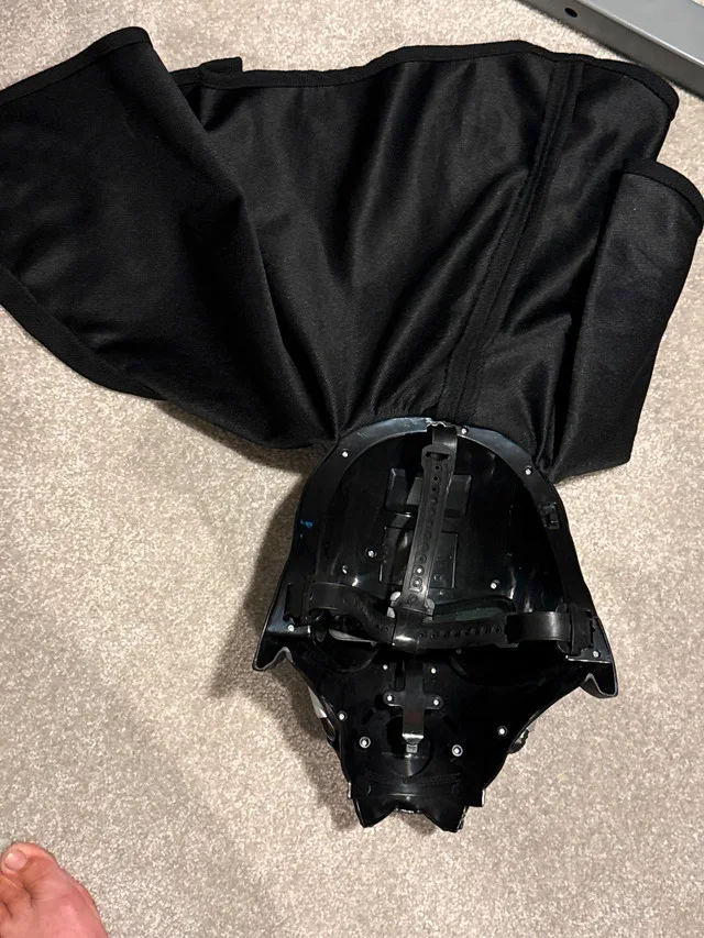 Kylo Ren Mask image indicator(2)