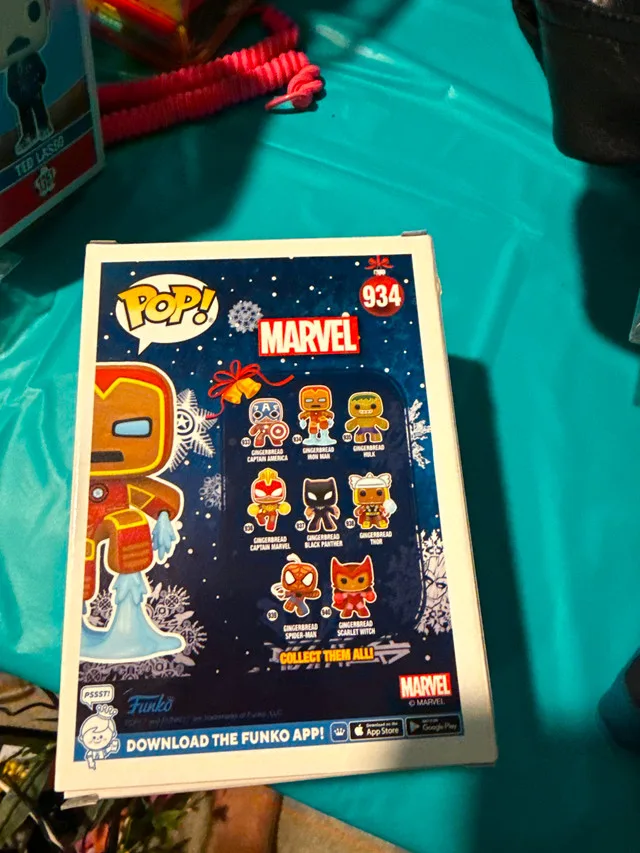 Gingerbread Iron Man Pop Figure 934 image indicator(2)