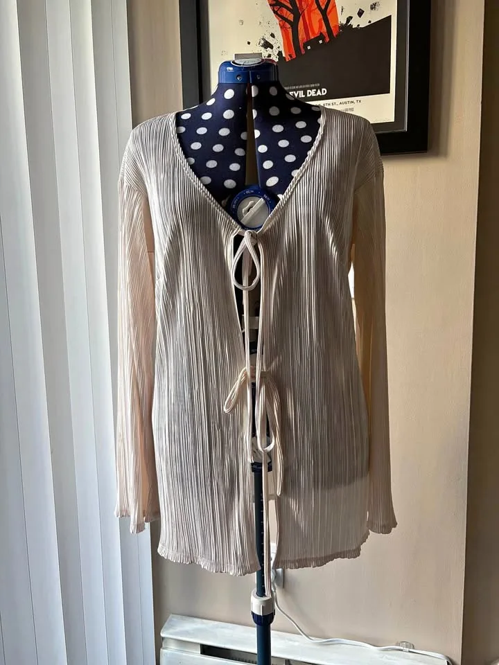 Vintage Ivory Bell Sleeve Cardigan thumbnail