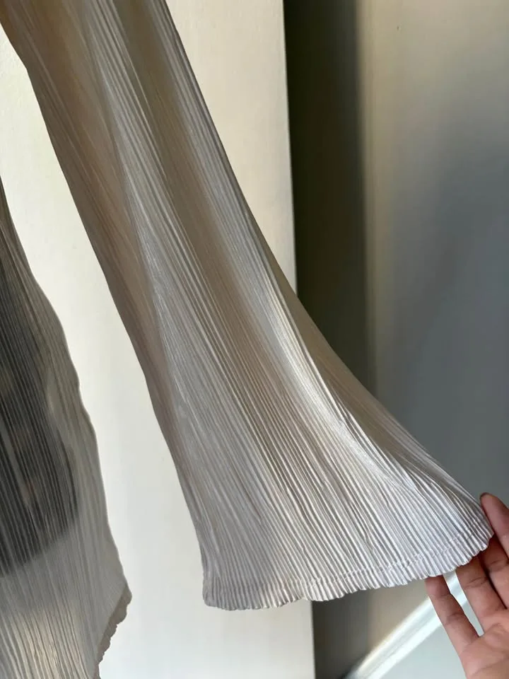 Vintage Ivory Bell Sleeve Cardigan image indicator(7)