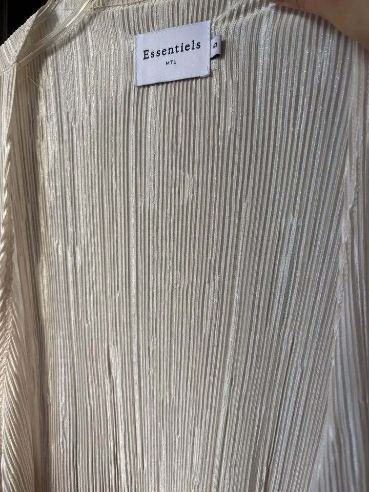 Vintage Ivory Bell Sleeve Cardigan image indicator(8)