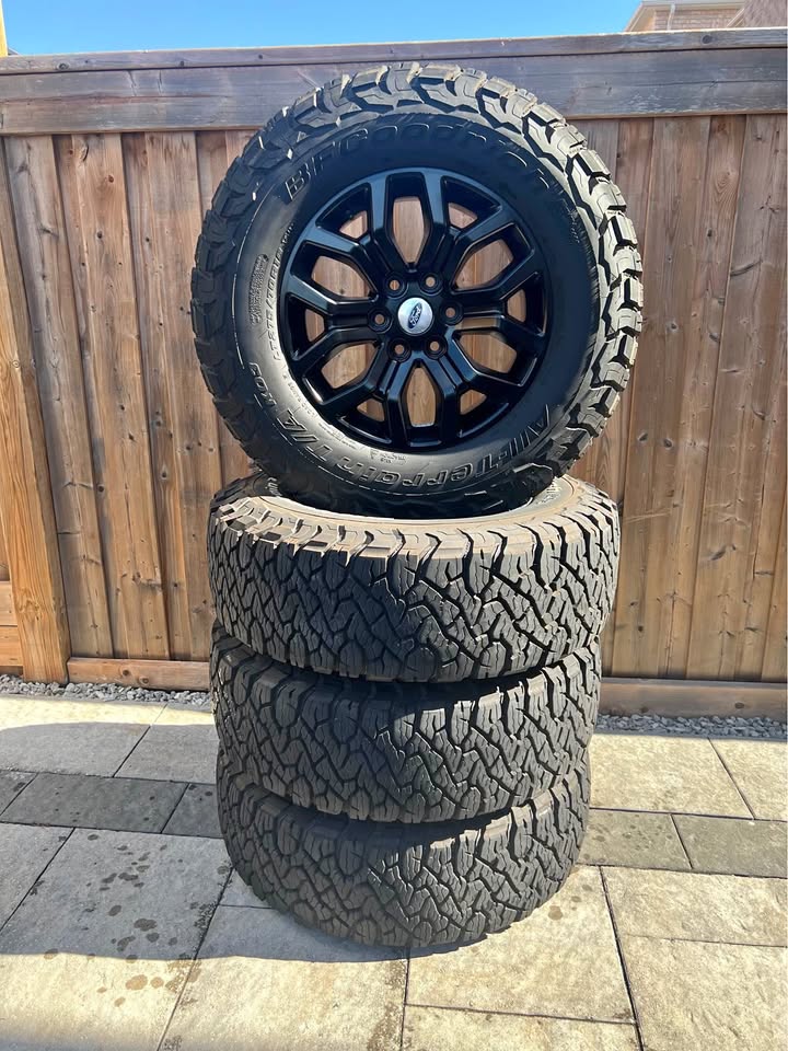 LIKE NEW - Bf goodrich k03 tires and Ford f150 tremor rims