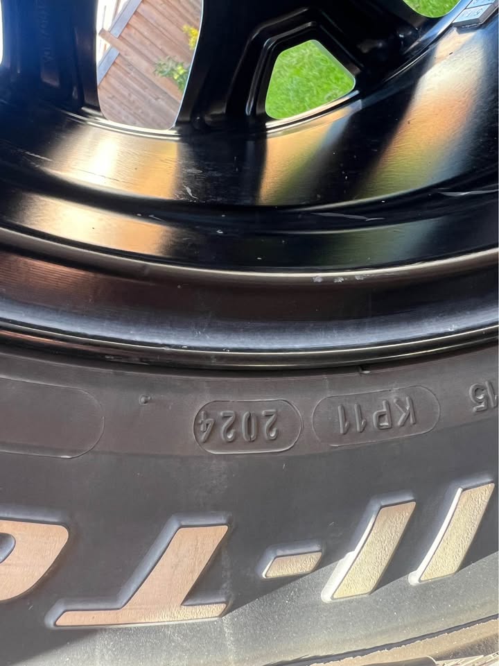 LIKE NEW - Bf goodrich k03 tires and Ford f150 tremor rims - photo 4
