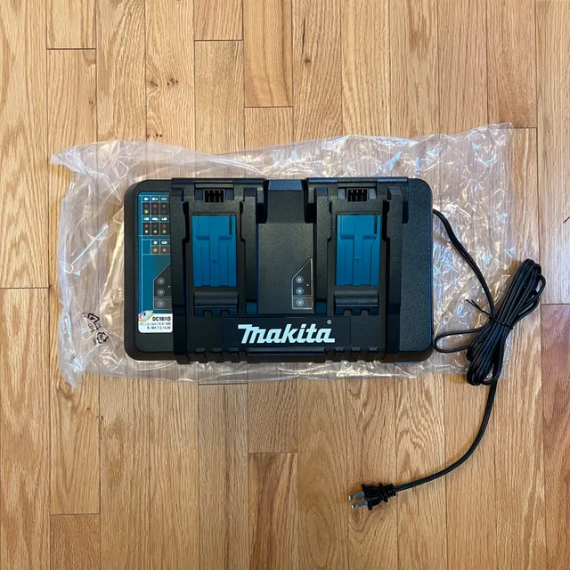 BRAND NEW - Makita 18v LXT dual port rapid charger thumbnail