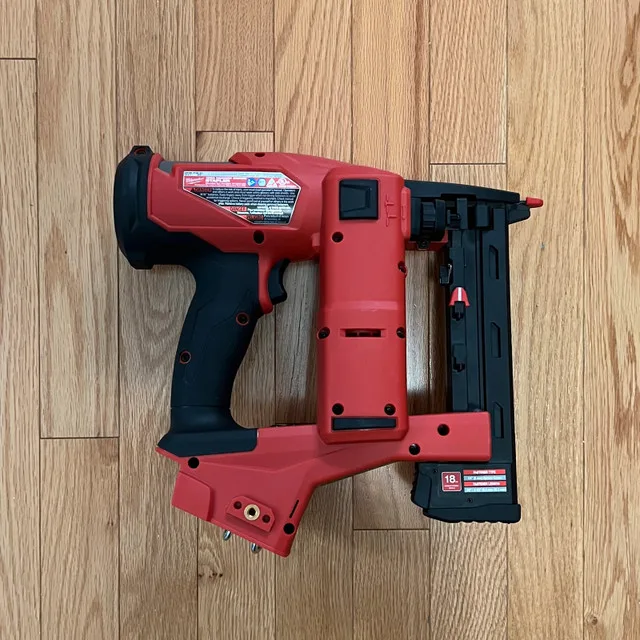 Milwaukee M18 FUEL 18ga Stapler image indicator(2)