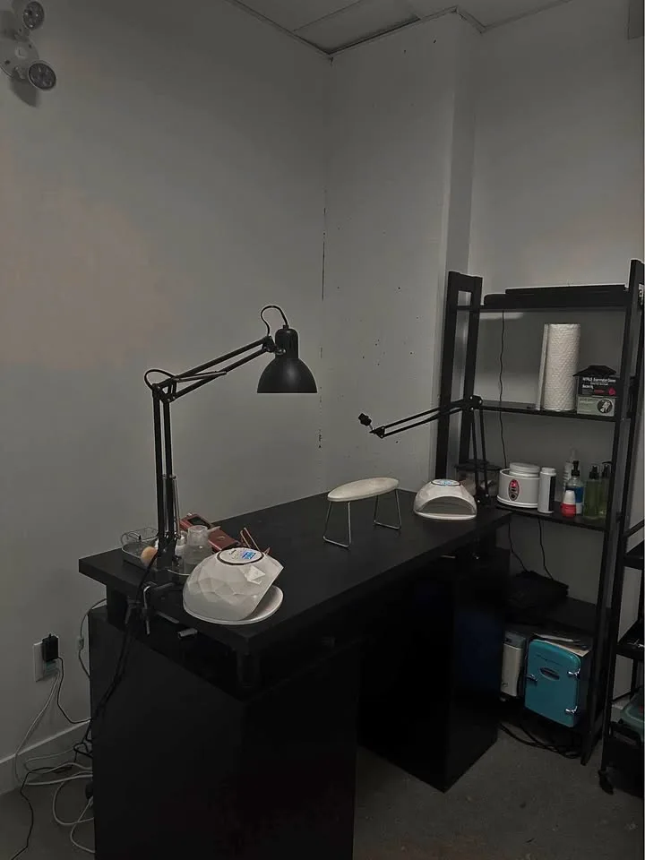Beauty/treatment room for rent PART-TIME thumbnail