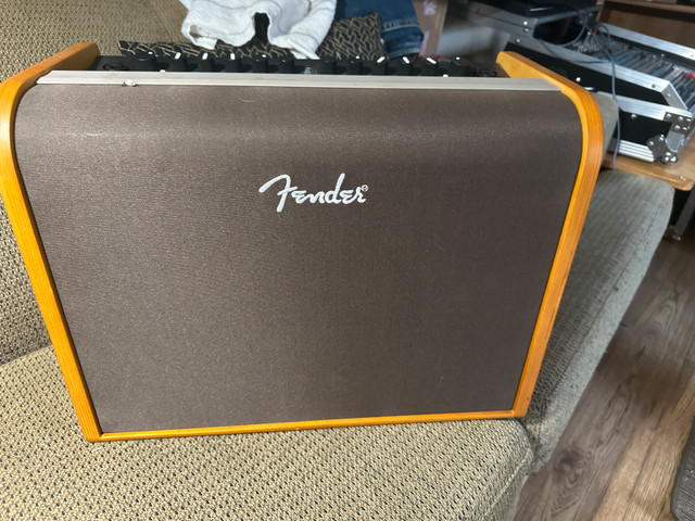 Fender Acoustic 100