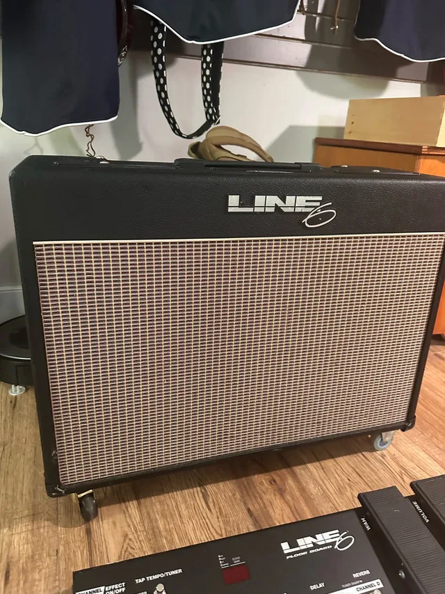 Line 6 Flextone XL 100 Watt Combo with Controller image indicator(6)