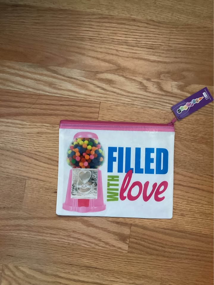 NWT filled with love cosmetic bag, cute gumball machine - photo 2