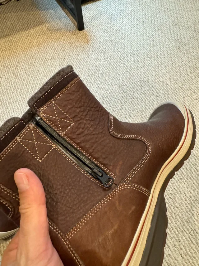 CLARKS Milwright Peak Brown Leather Boots Mens 12 image indicator(5)