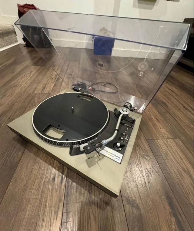 Vintage Record Player image indicator(5)