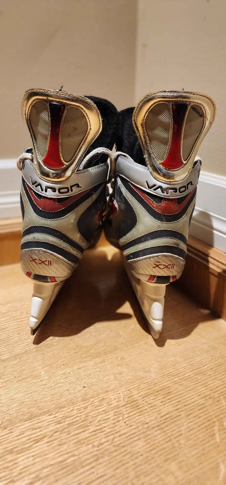 Bauer Vapor Hockey skates - size 8.5 D - photo 2