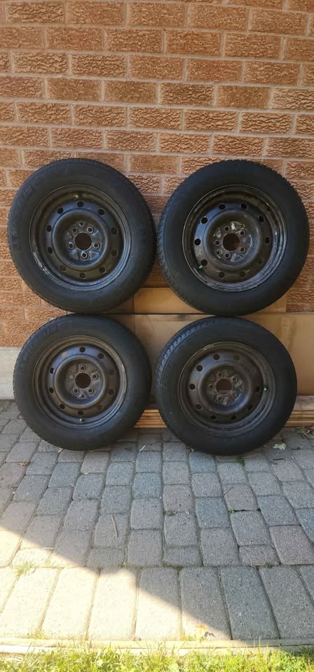 4 winter tires and steel rims - 15" - photo 2