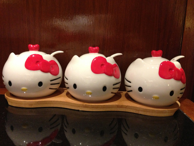 Hello Kitty Condiments Jars with Spoons