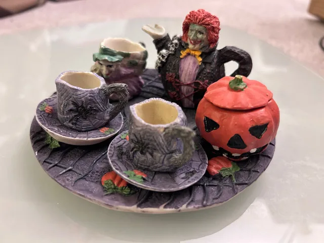 Halloween arts teapot and cups decorations toys thumbnail