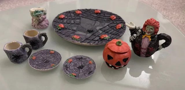 Halloween arts teapot and cups mini decorations toys image indicator(2)