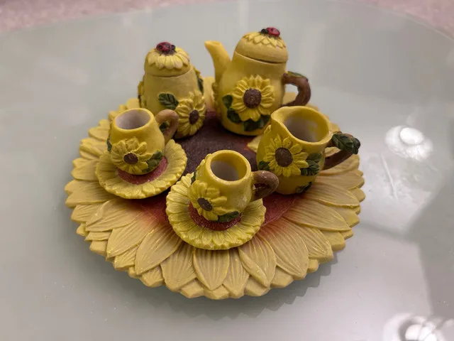 Sunflowers arts teapot and cups decorations toys thumbnail