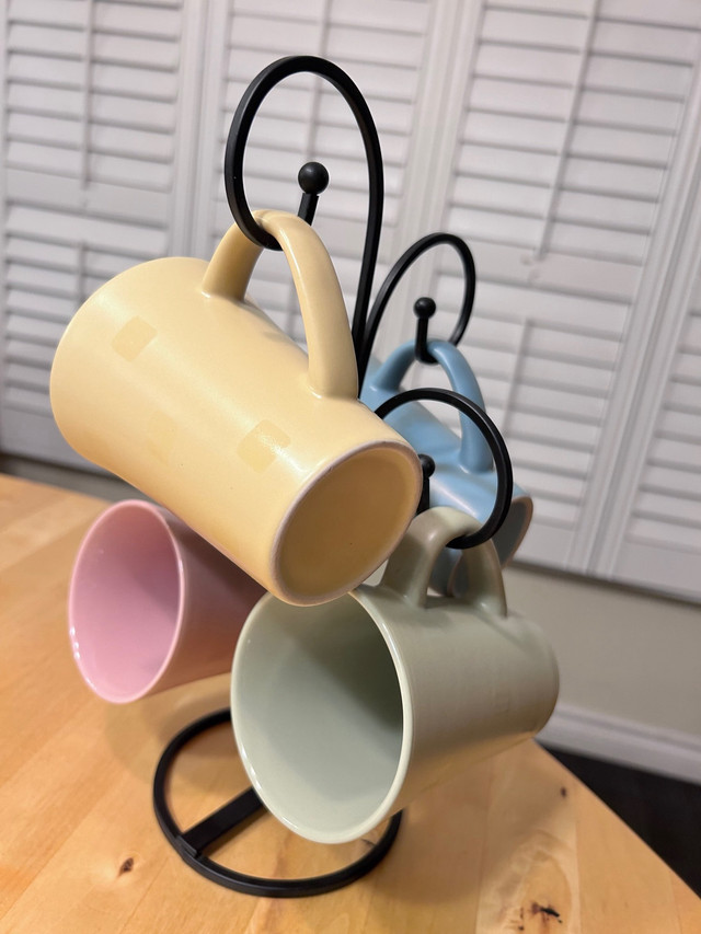 Brand new 4 mugs with a mug stand