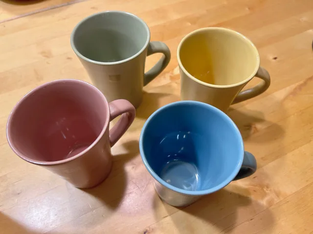 Brand new 4 mugs with a mug stand image indicator(4)