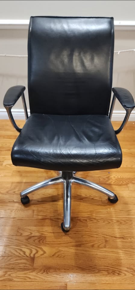 Office Chairs - Real Leather, Steel arms and legs. - photo 5