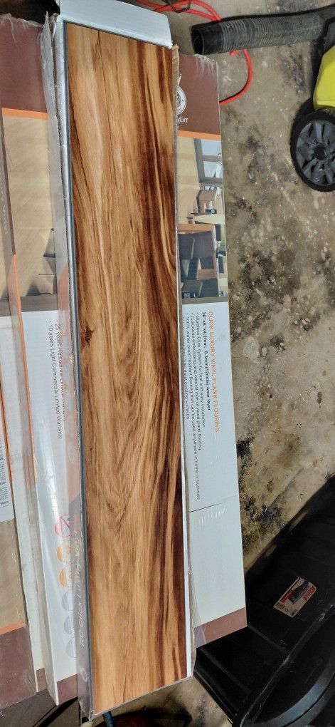 RC Click Luxury Vinyl Plank Flooring - photo 2
