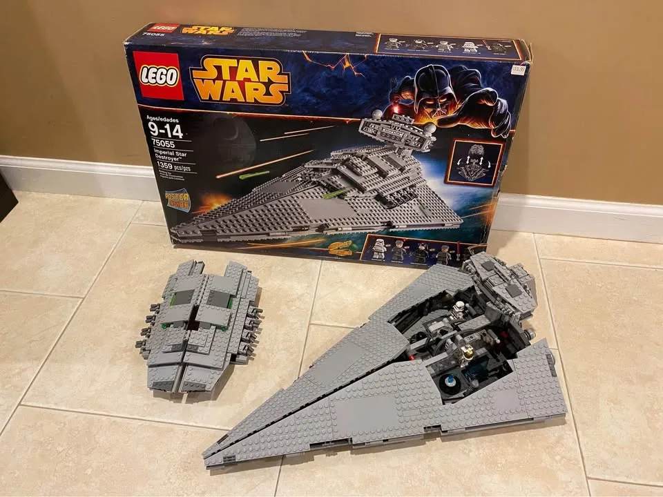 Star Wars Lego Imperial Star Destroyer 75055 image indicator(2)