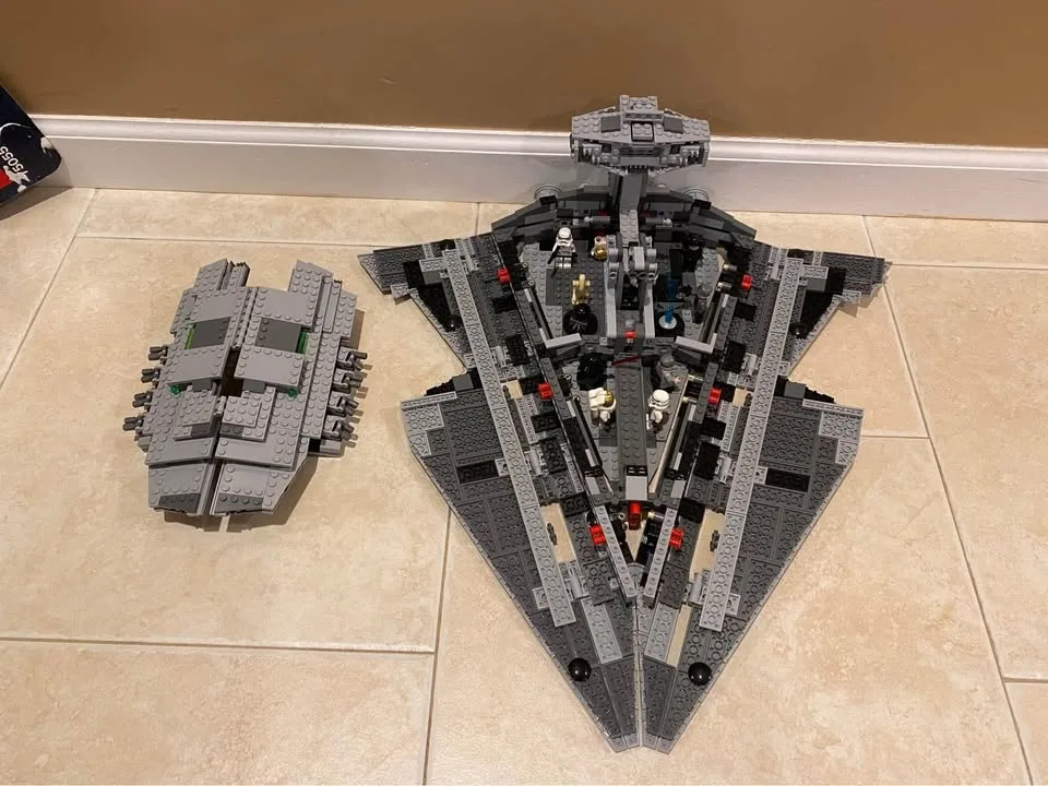 Star Wars Lego Imperial Star Destroyer 75055 image indicator(3)