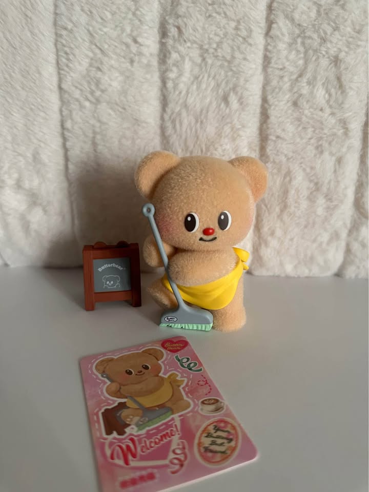 Butterbear My Buttery Bakery Blind Box Figure w/ Card - photo 2