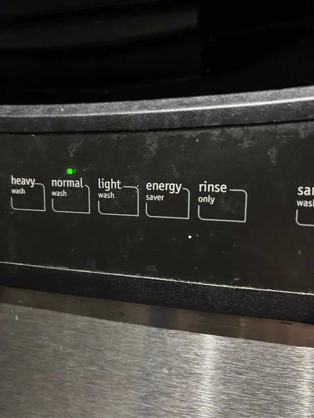 Frigidaire 24” dishwasher works fine image indicator(4)