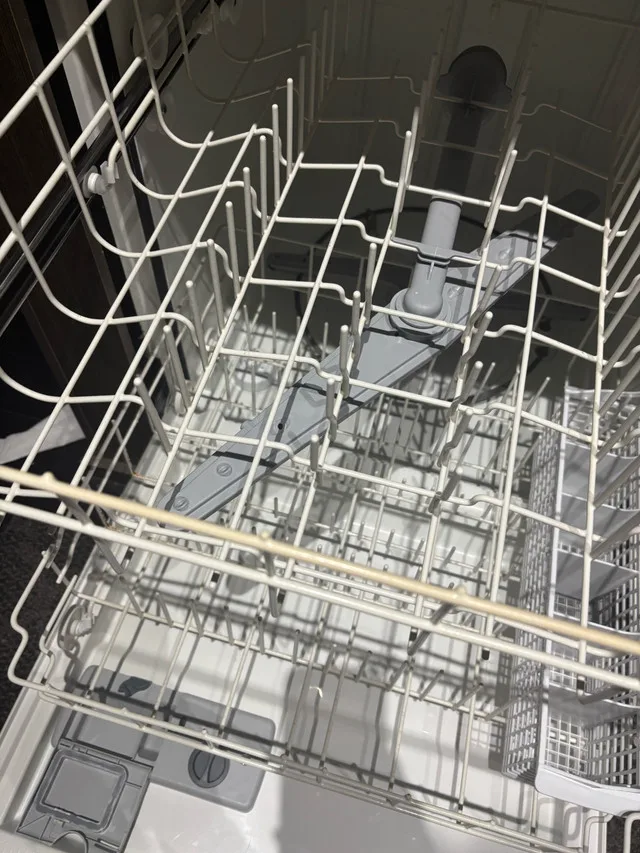 Frigidaire 24” dishwasher works fine image indicator(6)