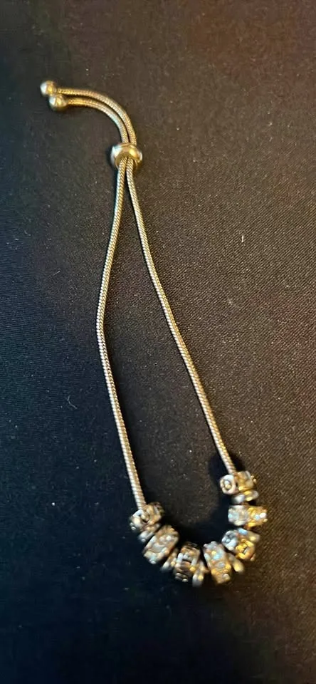 Guess Adjustable Bracelet thumbnail