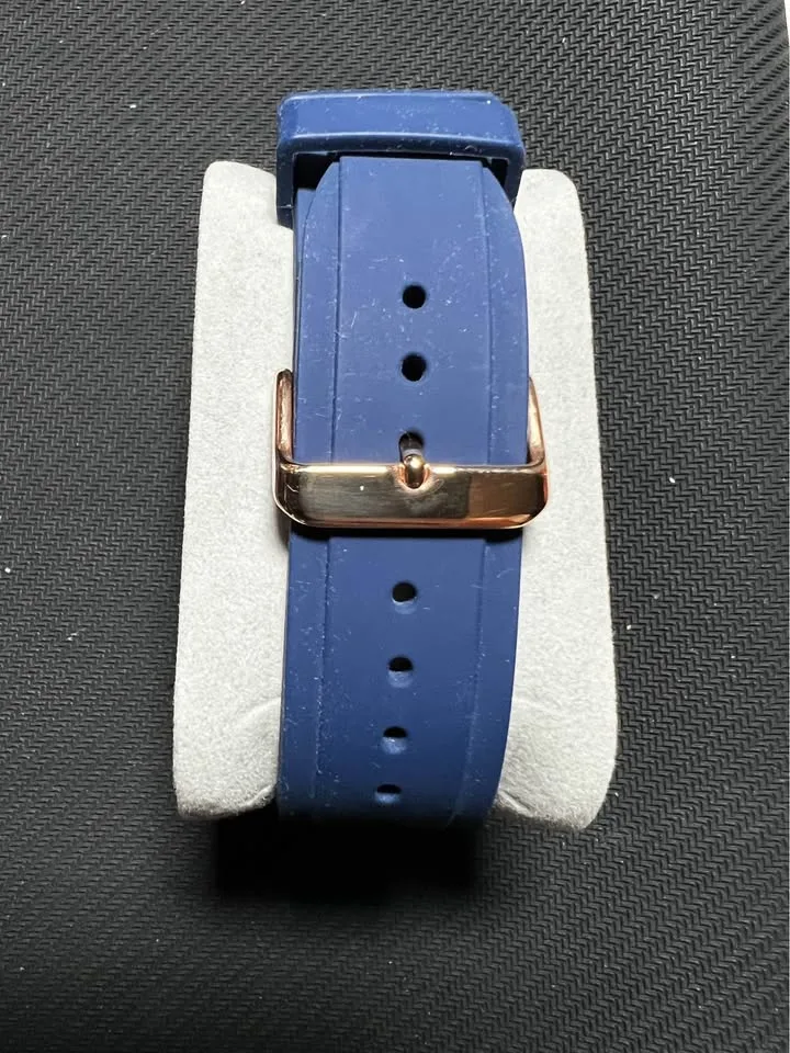 Guess Men’s Blue Rose Gold 45mm image indicator(3)