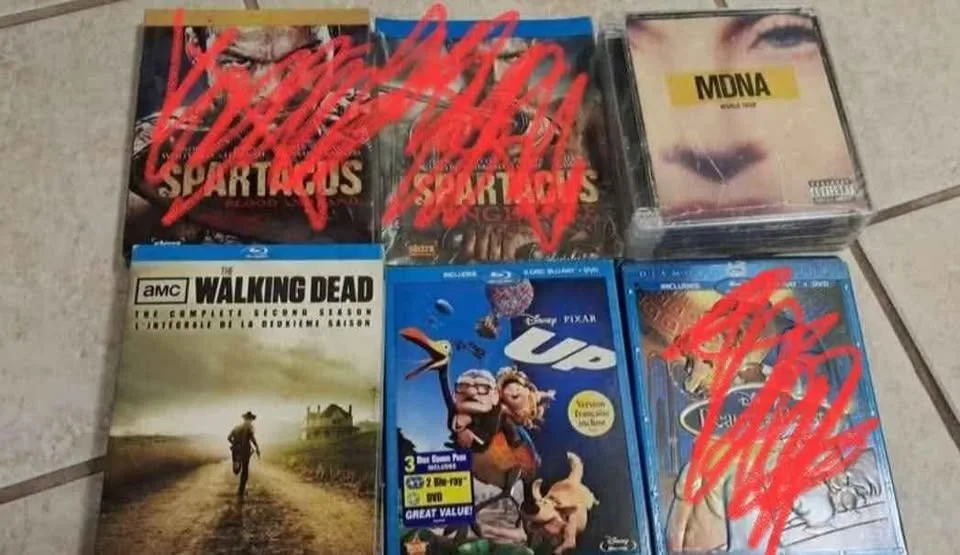 Various blu ray movies/tv series $5 each image indicator(3)