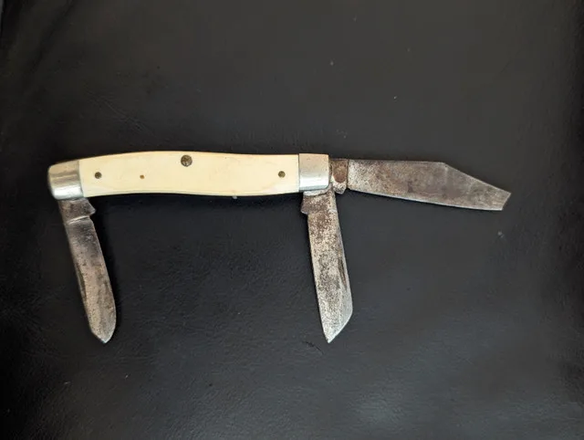 Vintage (1974) pen knive for $5 thumbnail