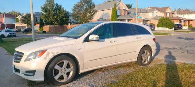 2011 Mercedes Blue Tec R-350 image indicator(2)