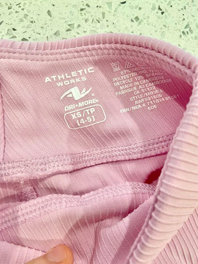 Brand new Pink girls leggings size XS (4-5) image indicator(2)