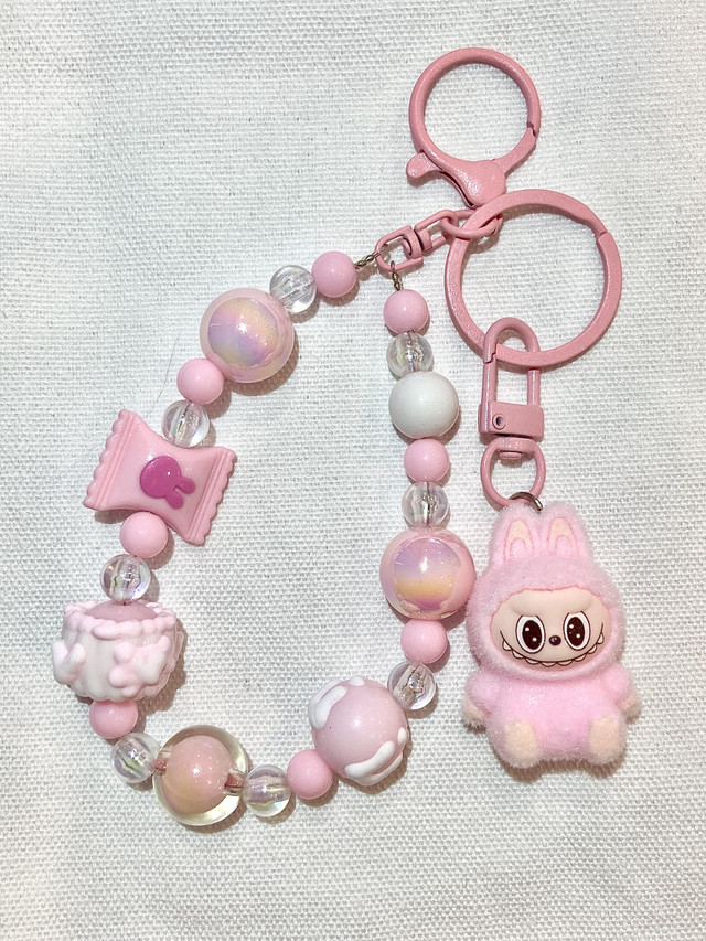 Cute Labubu keychain - pink